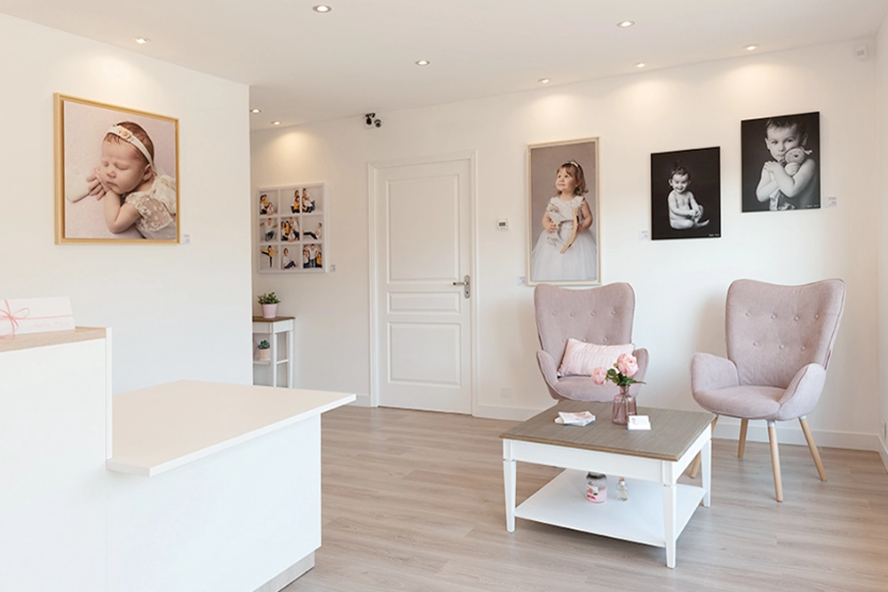 Studio-seingbouse-photographe-mare-02 la galerie du studio sophie maré à seingbouse avec des tableaux laminamarc