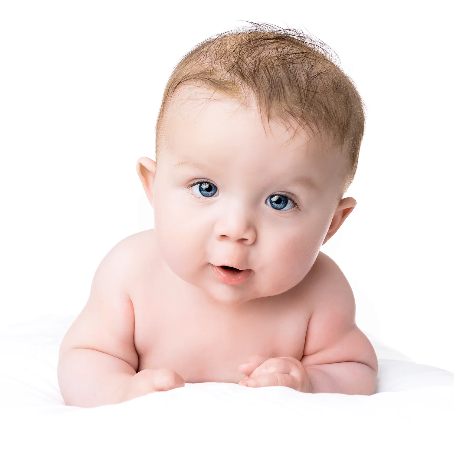 studio-seingbouse-photographe-sophie-julien-mare-fratrie-enfant-parents-frere-soeur-portrait-47 bébé de 4 à 6 mois torse nu, couché sur le ventre trop mignon
