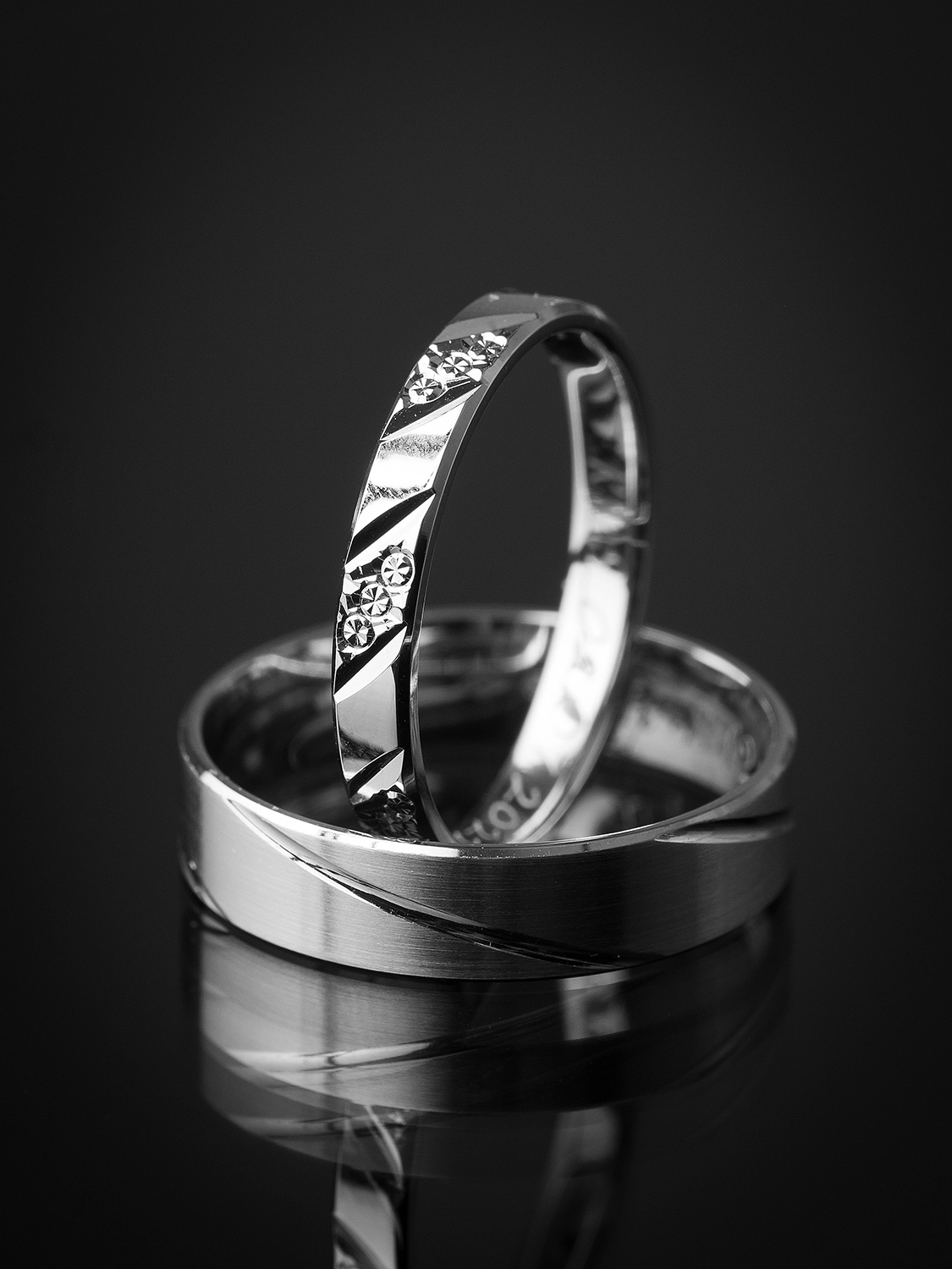 studio-sophie-mare-mariage-photos-seingbouse-merlebach-portrait-01 2 alliances de futurs mariés