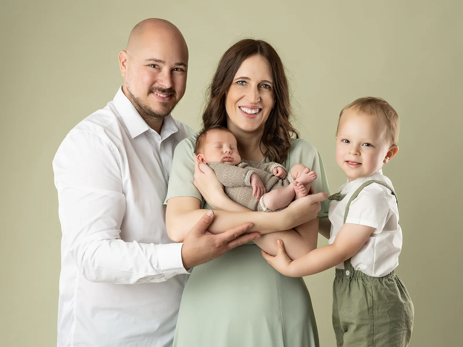 Studio-sophie-mare-seingbouse-naissance-bebe-grossesse-deroulement-famille-02