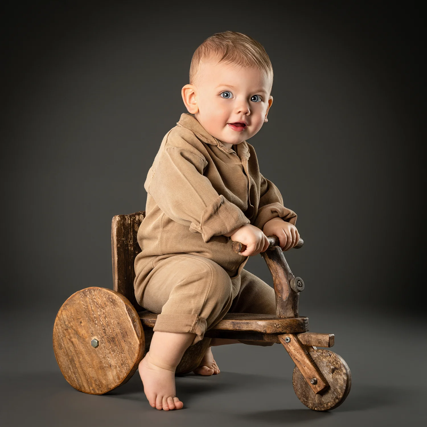 studio-seingbouse-photographe-sophie-julien-mare-fratrie-enfant-parents-frere-soeur-portrait-81