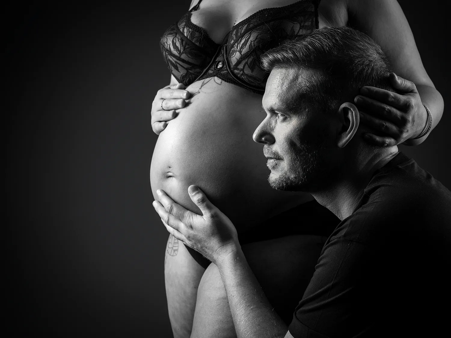 studio-seingbouse-photographe-sophie-julien-mare-grossesse-enceinte-parents-bebe-naissance-shooting-34