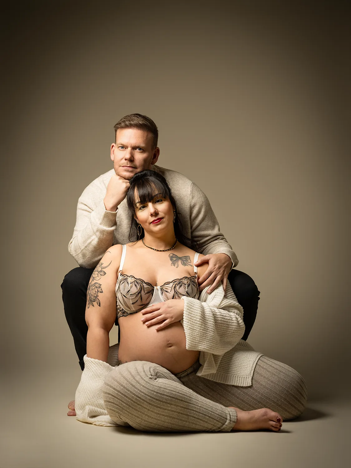 studio-seingbouse-photographe-sophie-julien-mare-grossesse-enceinte-parents-bebe-naissance-shooting-35